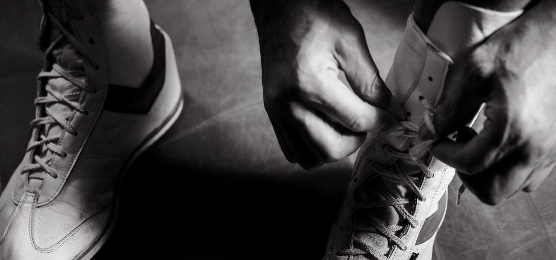 boxing shoes with laces